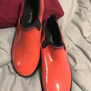 Western Chief Women brand rain boots shoes.